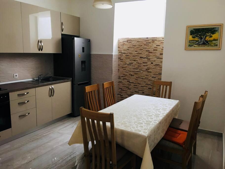 Apartment Kate, 3 - Bedroom ดูบรอฟนิก ภายนอก รูปภาพ
